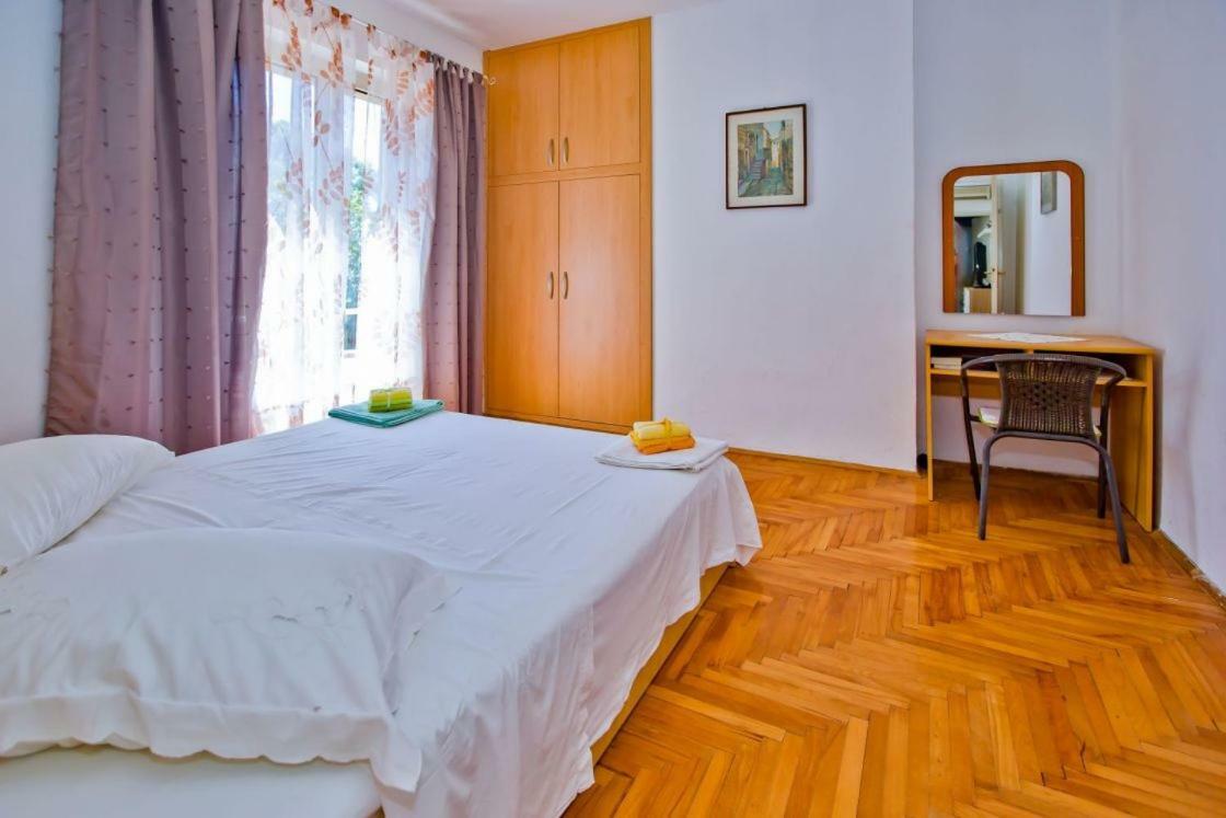 Apartments Jacky Hvar Town Esterno foto