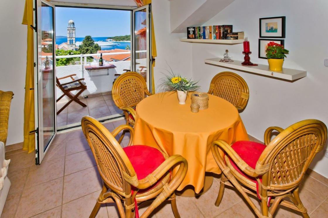 Apartments Jacky Hvar Town Esterno foto